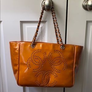 Chanel tote